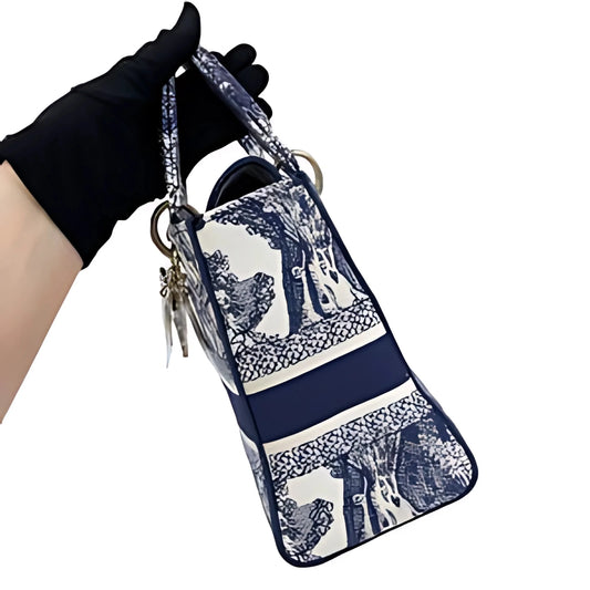 Royal Grace Quilted Bag